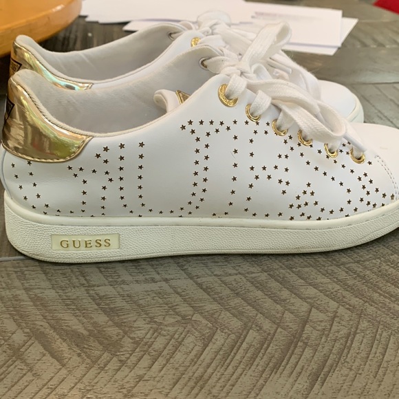 guess shoes size 11